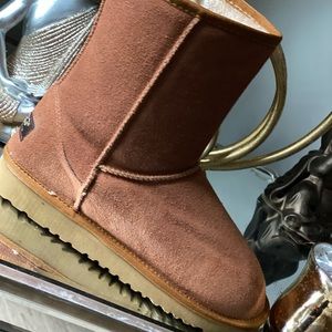 Classic ugg boot mid chestnut